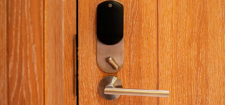 Automatic Locking Door Knob Santa Paula